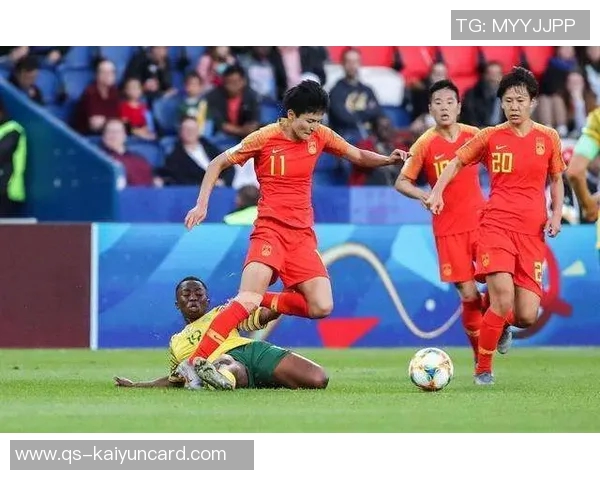 女足惨遭英格兰狂虐0比8后场低级失误令人心痛不已 女足惨遭英格兰狂虐0比8后场低级失误令人心痛不已