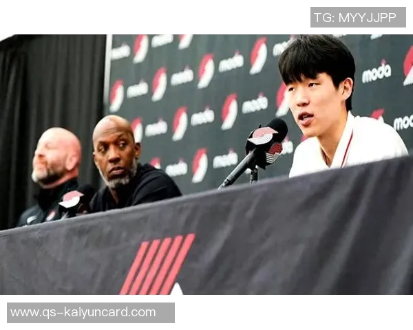 比卢普斯谈杨瀚森训练中的战术理解问题并提供详细指导