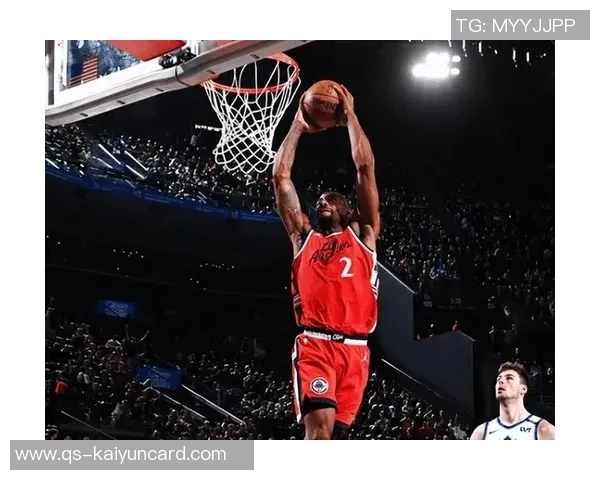 快船末节大胆尝试小卡搭配四替补阵容引发热议