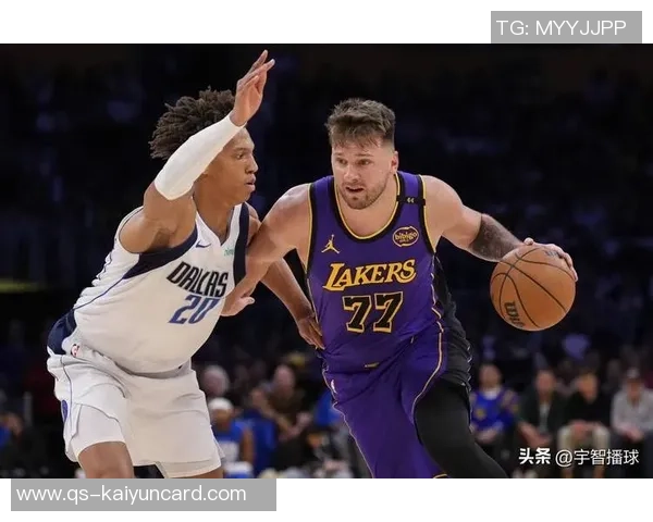 东契奇再创佳绩本赛季第11次30两双独行侠胜场数仅为9胜 东契奇再创佳绩本赛季第11次30两双独行侠胜场数仅为9胜