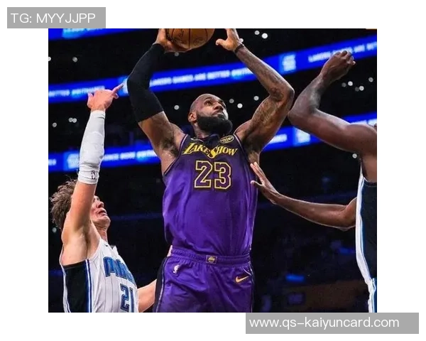 浓眉下半场发力狂砍15分14板3帽关键时刻助湖人逆转取胜