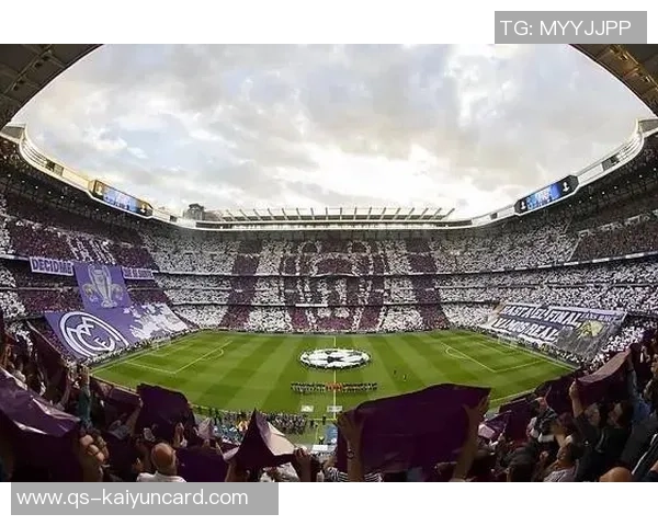 皇马伯纳乌看台巨型TIFO展现伟大精神迎战巴萨 皇马伯纳乌看台巨型TIFO展现伟大精神迎战巴萨